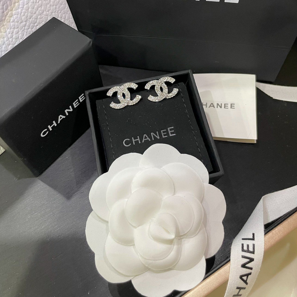 Khuyên tai thương hiệu chữ X đá bạc basic sang trọng EX33