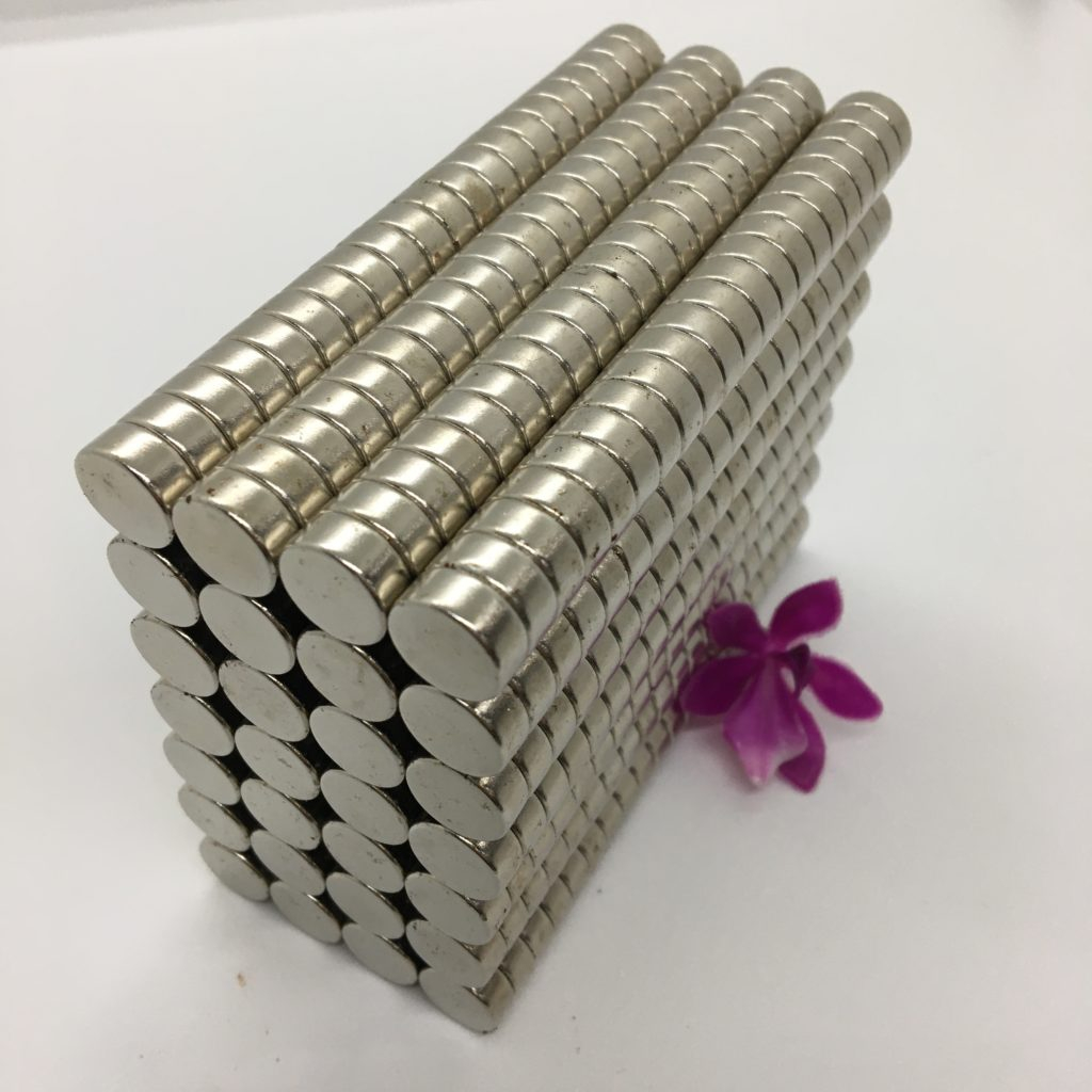 Nam châm tròn đất hiểm từ tính cực mạnh N35-N50 đủ các kích thước