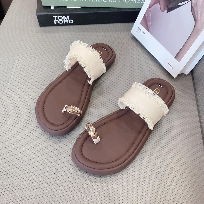 Dép xỏ ngón tua rua siu hot