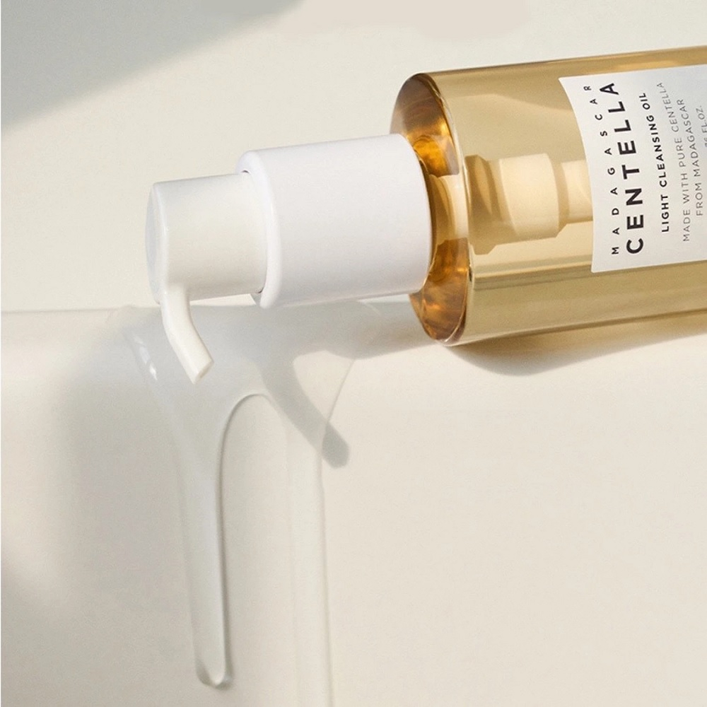 Dầu Tẩy Trang Skin1004 Madagascar Centella Light Cleansing Oil 200ml