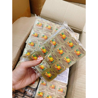 1 hộp kẹo C thái