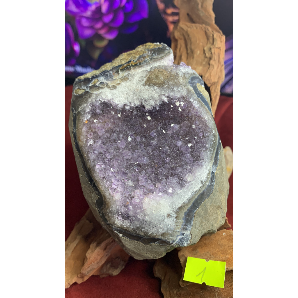Hốc đá stone tự nhiên Natural Thạch Anh tím Amethyst AAA lắp lánh Natural thiên nhiên năng lượng vũ trụ cao