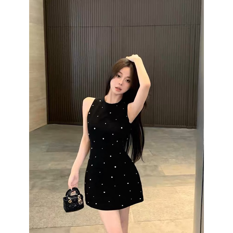 (Sẵn) Đầm Hở Lưng Đính Hạt Cườm Mùa Đông Nữ Eo Thon Thon Gọn Váy Ngắn Cao Cấp Phong Cách Cổ Điển Dự Tiệc Sang Trọng
