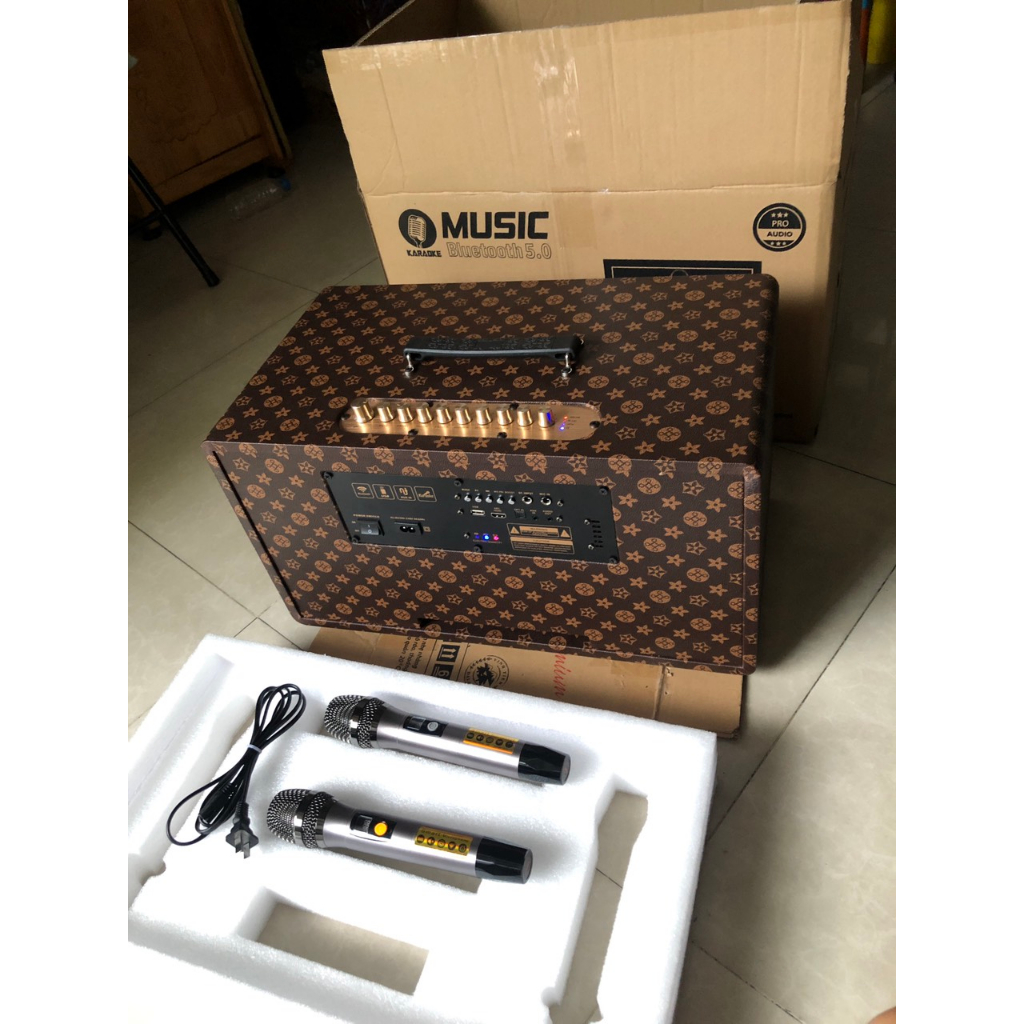 LOA KÉO XÁCH TAY K10 CS KHỦNG 300W, 2 BASS 20CM 2 TREBLE KÈN