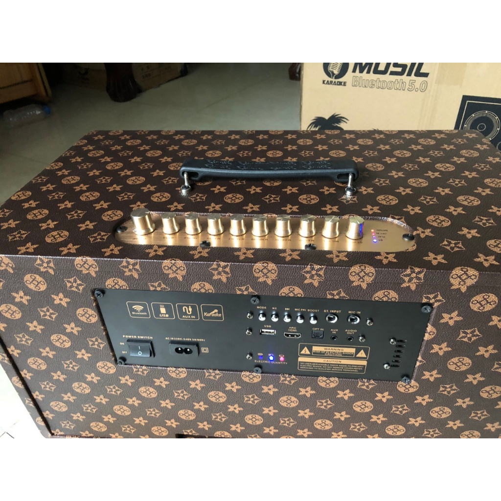 LOA KÉO XÁCH TAY K10 CS KHỦNG 300W, 2 BASS 20CM 2 TREBLE KÈN