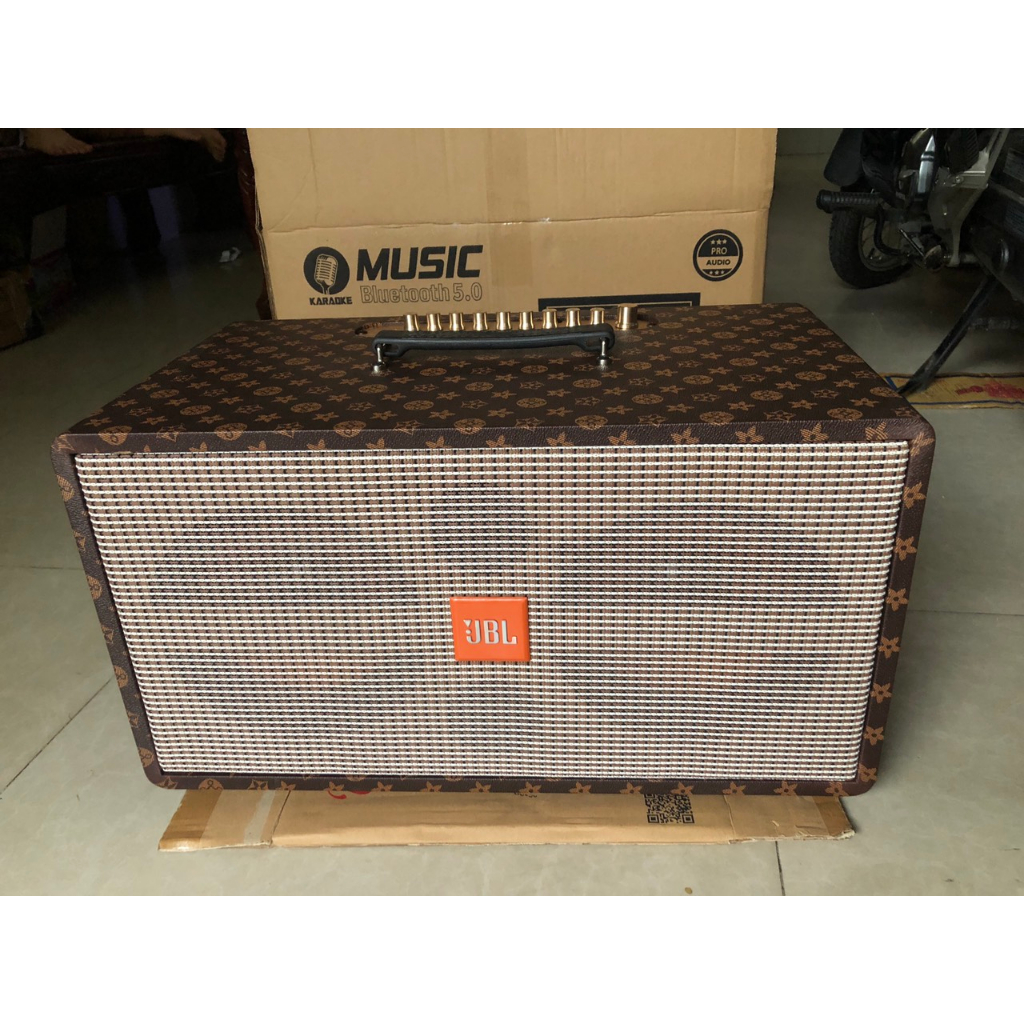 LOA KÉO XÁCH TAY K10 CS KHỦNG 300W, 2 BASS 20CM 2 TREBLE KÈN