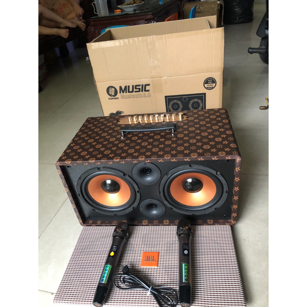 LOA KÉO XÁCH TAY K10 CS KHỦNG 300W, 2 BASS 20CM 2 TREBLE KÈN