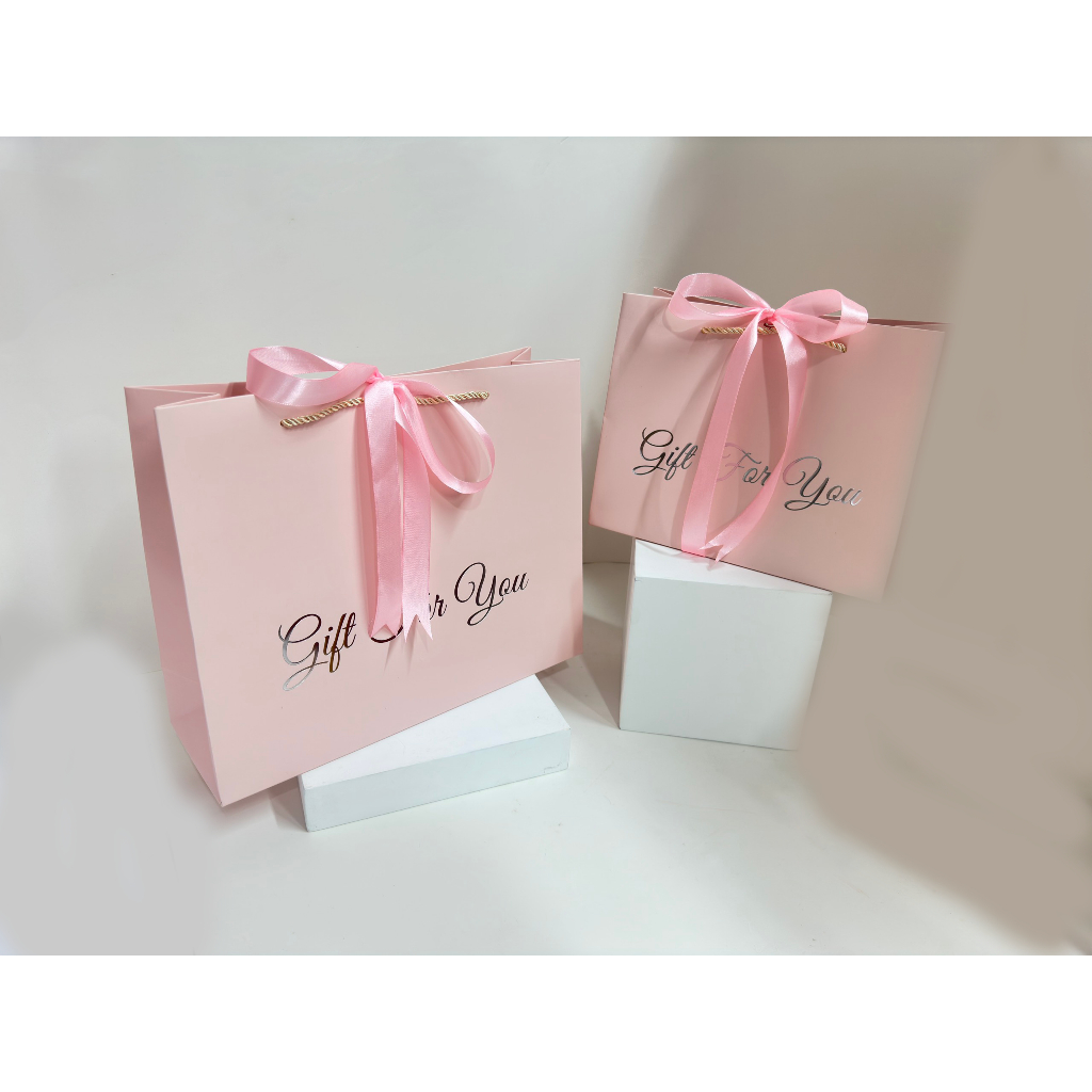 Túi Giấy Màu Đỏ Đựng Quà Giáng Sinh Kèm Dây Ruy Băng Sang Trọng - Túi Giấy Đựng Qùa Tặng Noel Nhiều Màu Sắc