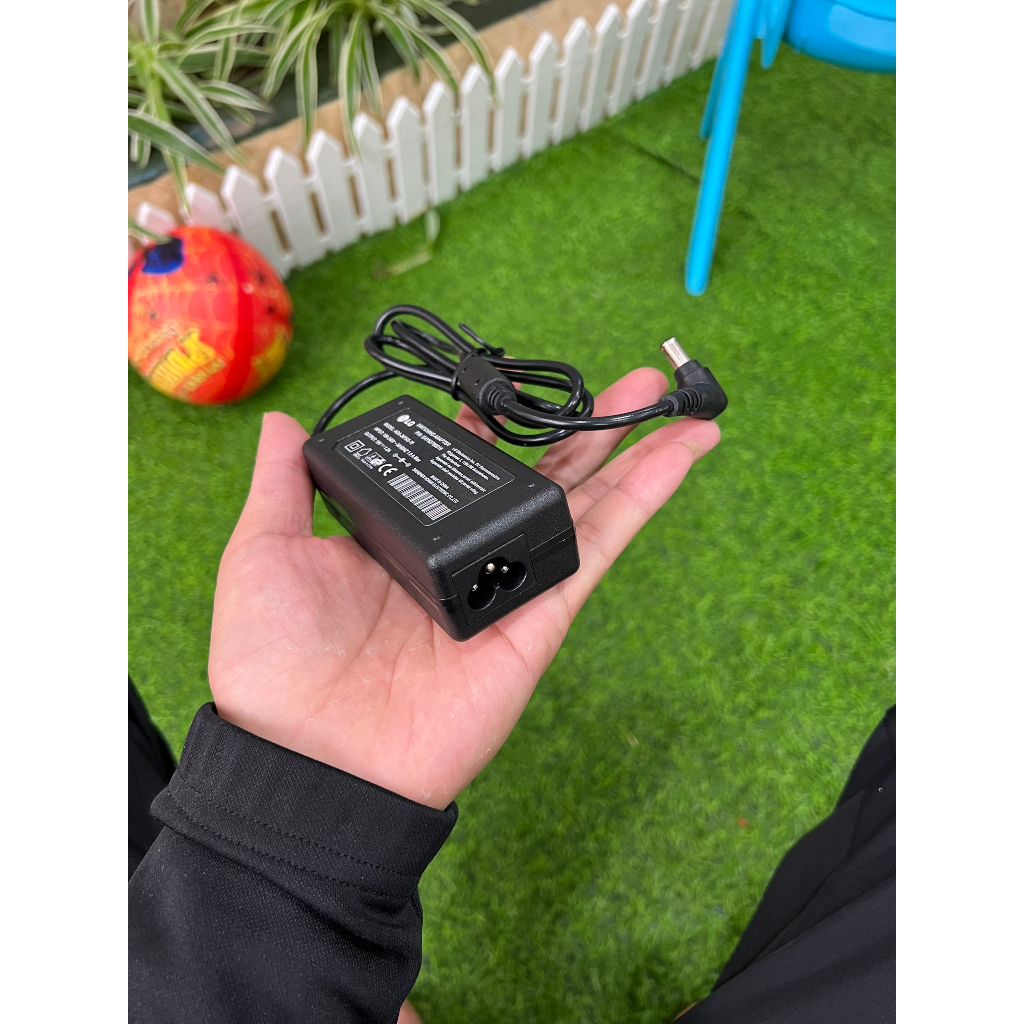 Dây nguồn màn hình máy tính LG 19V 1.2a