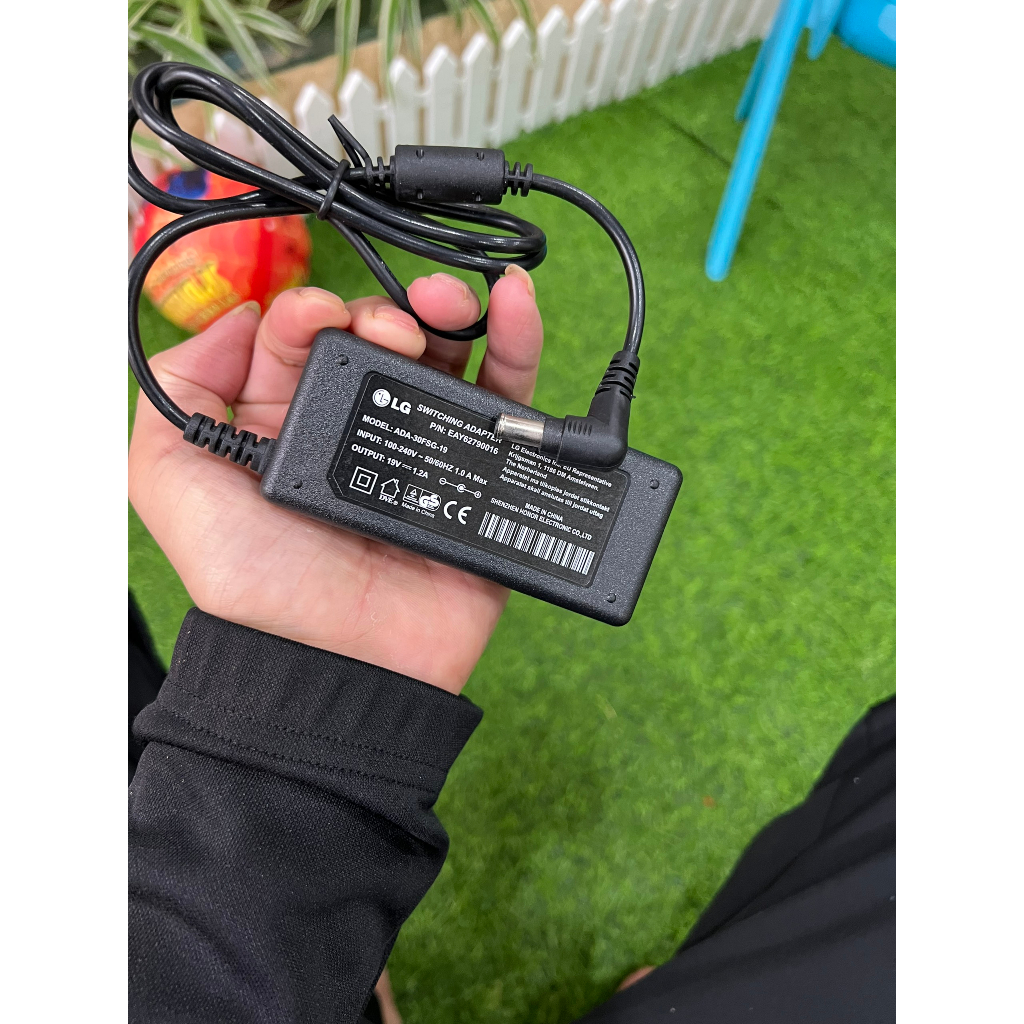 Dây nguồn màn hình máy tính LG 19V 1.2a