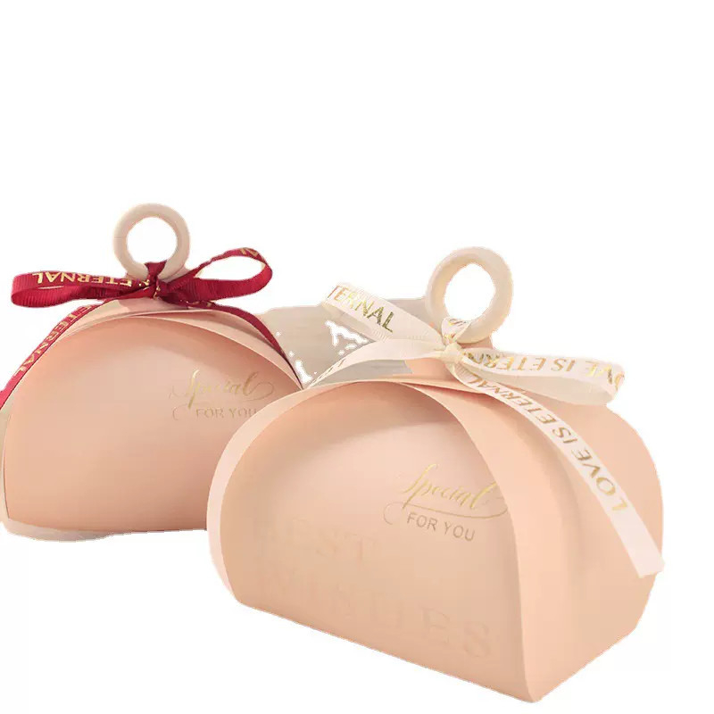 Hộp đựng quà, đựng kẹo đính vòng gỗ thắt nơ phong cách châu âu kích thước 10.5 x 6 x 8cm