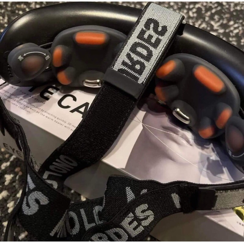 Máy massage mắt Nhật nội địa Mono louders, hàng cao cấp ray bóp mắt như tay người bóp