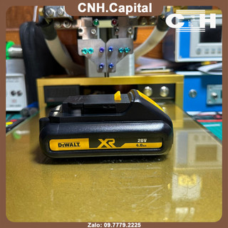 Pin Dewalt 18v 5cell 21700 dùng cho máy chính hãng. Nhận sạc zin