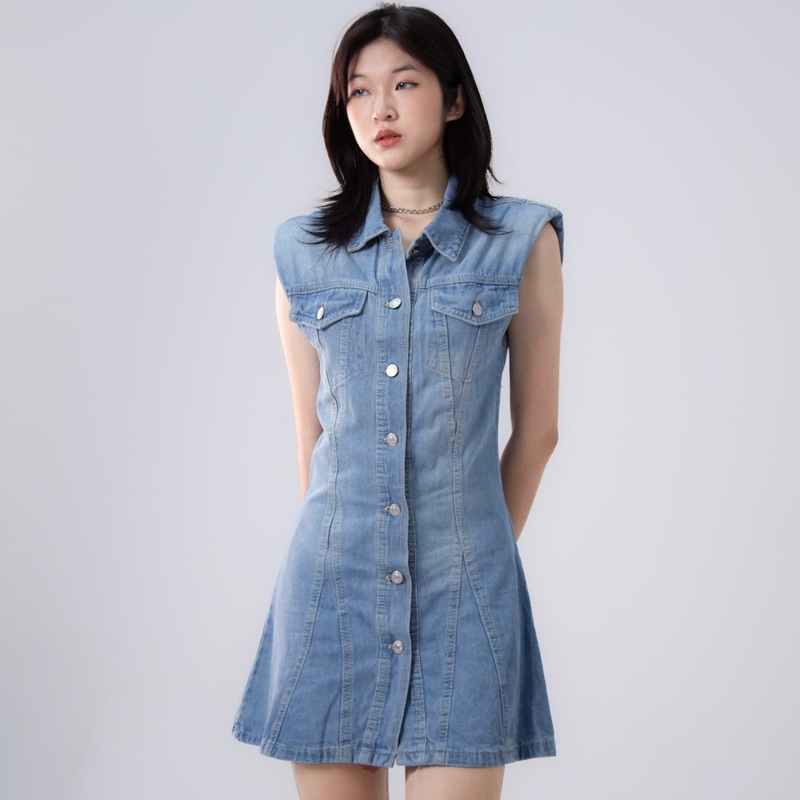 Váy bò đệm vai cài cúc Halter DRESS