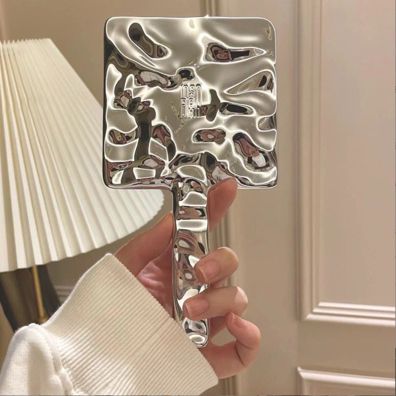 Gương Trang Điểm Cầm tay Thiết kế Độc Đáo Mẫu Mới Siêu Hot