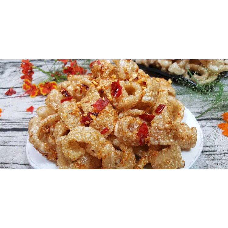 bì heo chiên tỏi ớt. Giá 82k/250g
