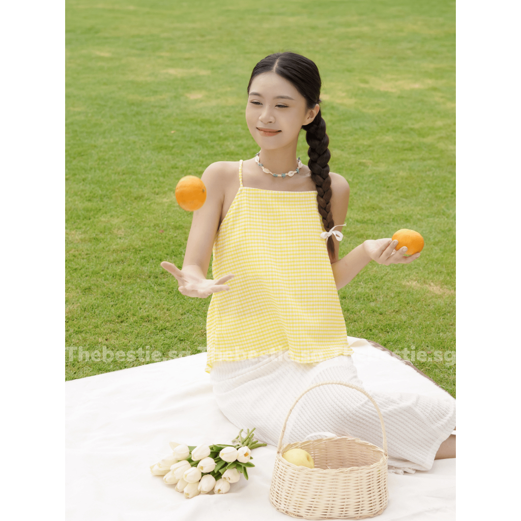 Áo hai dây caro cho hè 2023