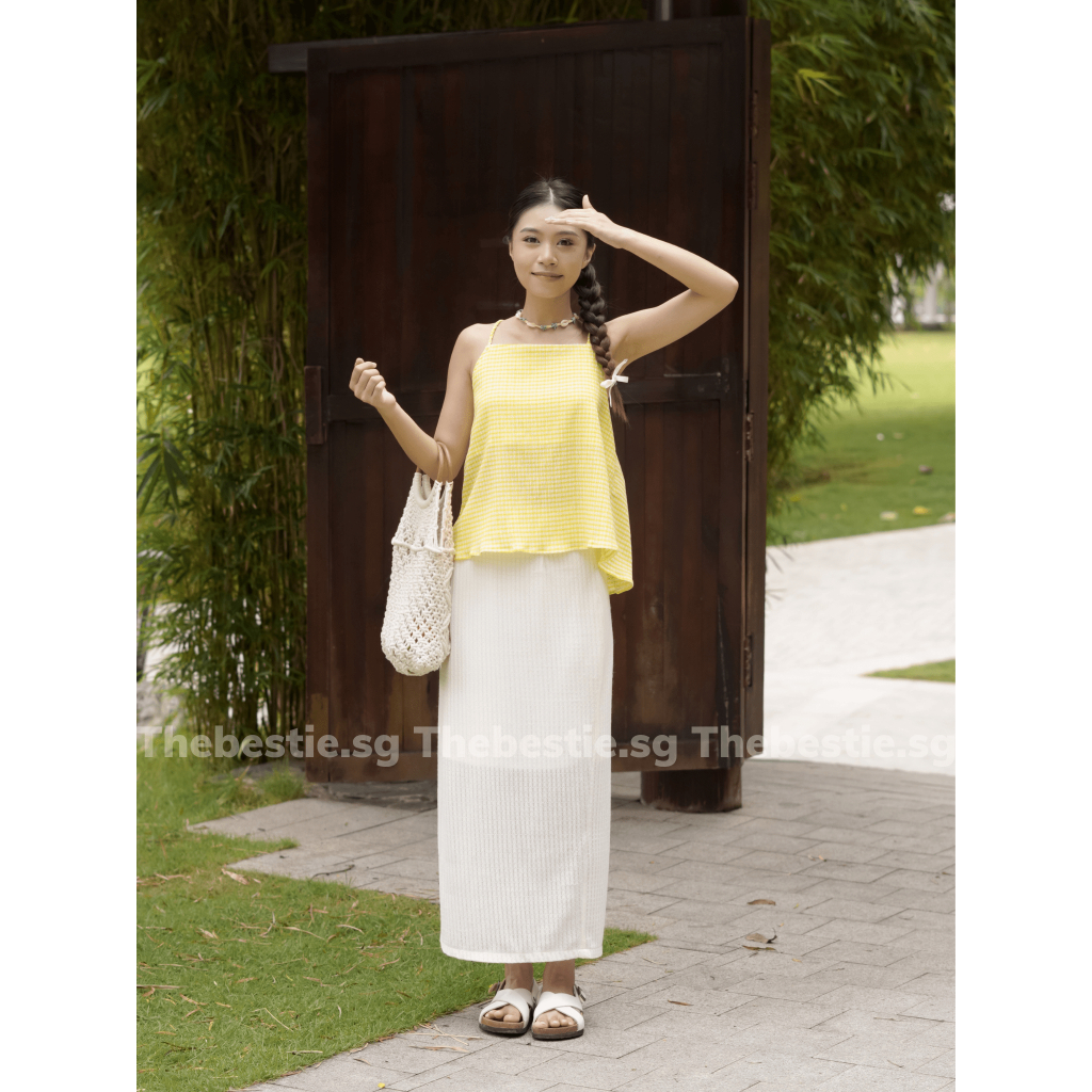 Áo hai dây caro cho hè 2023