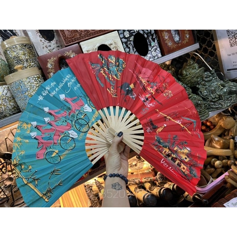 Quạt vải vẽ tay phong cảnh , áo dài Việt Nam - Quà tặng Việt Nam - fan
