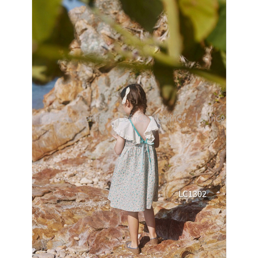 Váy Lennco hoa xanh cổ thô trắng nảy hạt cho bé gái