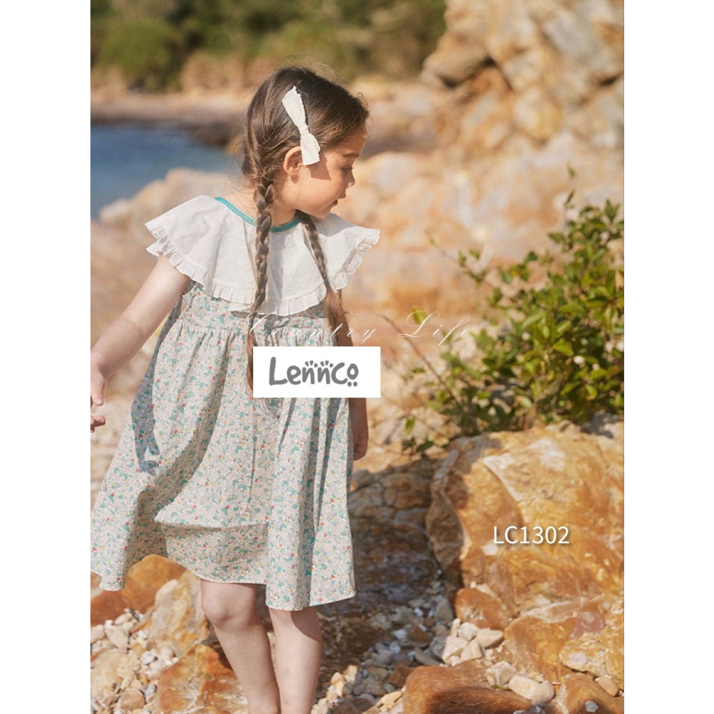Váy Lennco hoa xanh cổ thô trắng nảy hạt cho bé gái