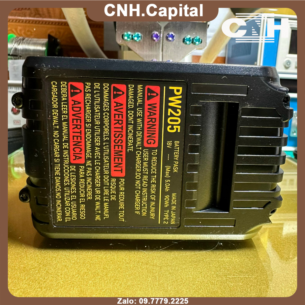 Pin Dewalt 18v. 10cell dùng cho máy chính hãng. Nhận sạc zin