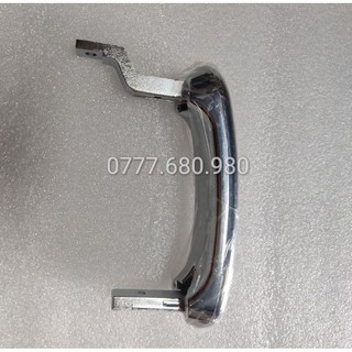 TAY MỞ CỬA SAU LÙA TRONG KIA CARNIVAL