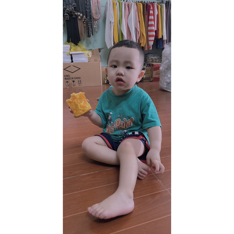 Bánh mì dài chà bông kem