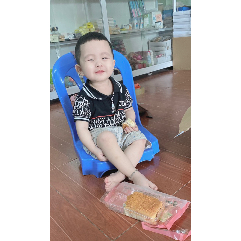 Bánh mì dài chà bông kem