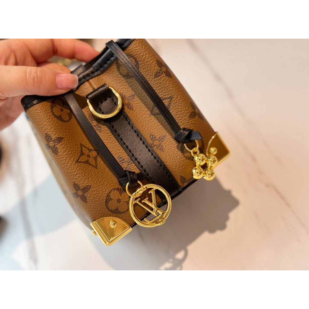 TÚI LV LV NOE PURSE SZ12