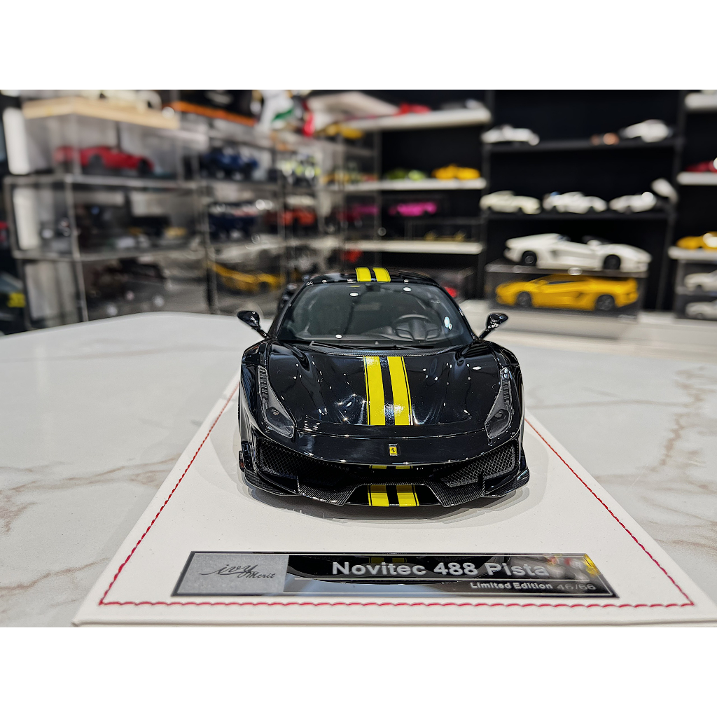 XE MÔ HÌNH FERRARI 488 PISTA NOVITEC BLACK,TỶ LỆ 1/18 IVY MODEL
