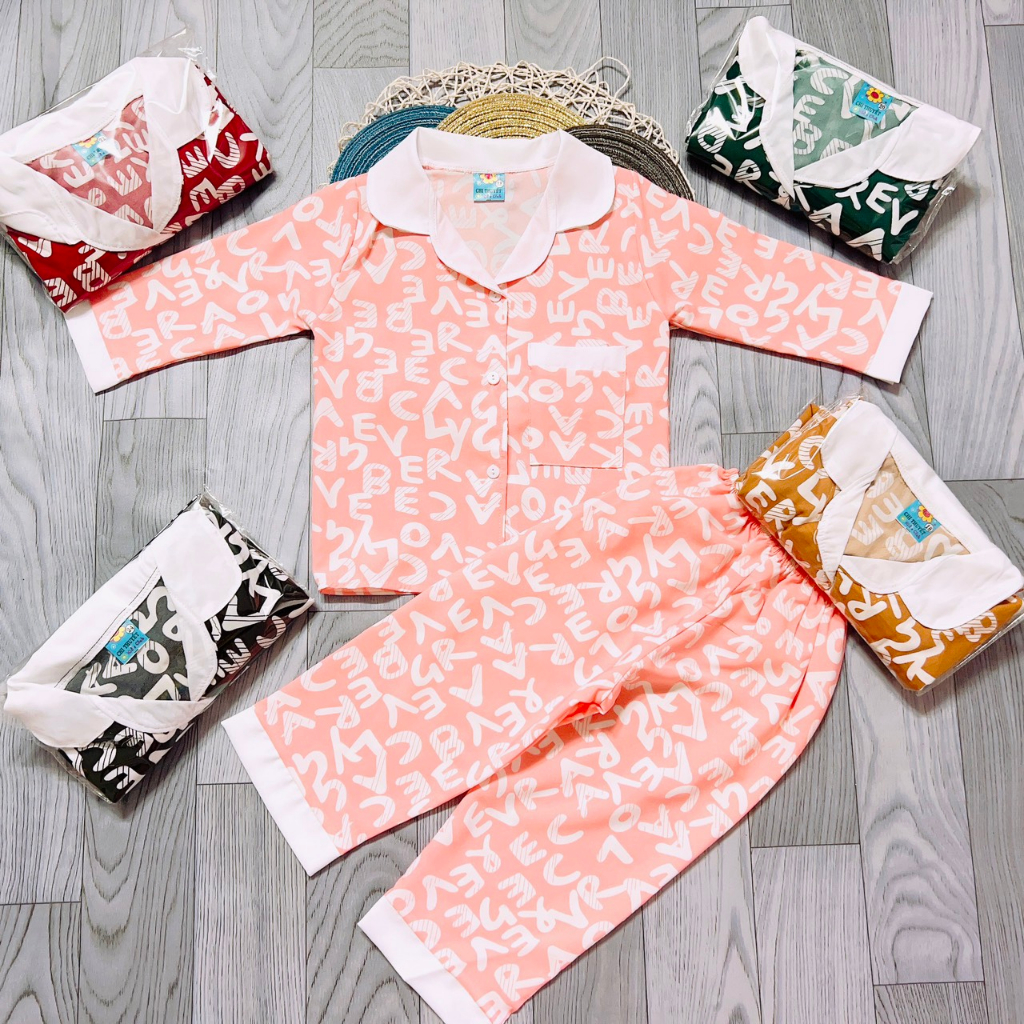 (Giao họa tiết ngẫu nhiên 3 bộ 3 màu 3 họa tiết khác nhau) Combo 3 Bộ Pijama Tay Dài Bé