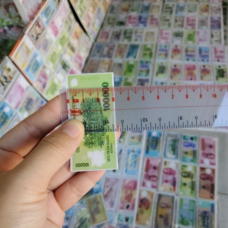 1 vỉ mô hình  đồ chơi mini bằng giấy cho bé