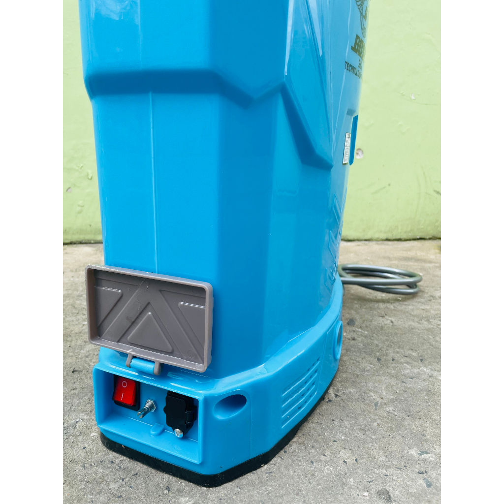 Bình xịt điện,phun thuốc trừ sâu BOSS 1 Bơm .Màu Xanh.Cực mạnh. Bảo Hành 1 Năm