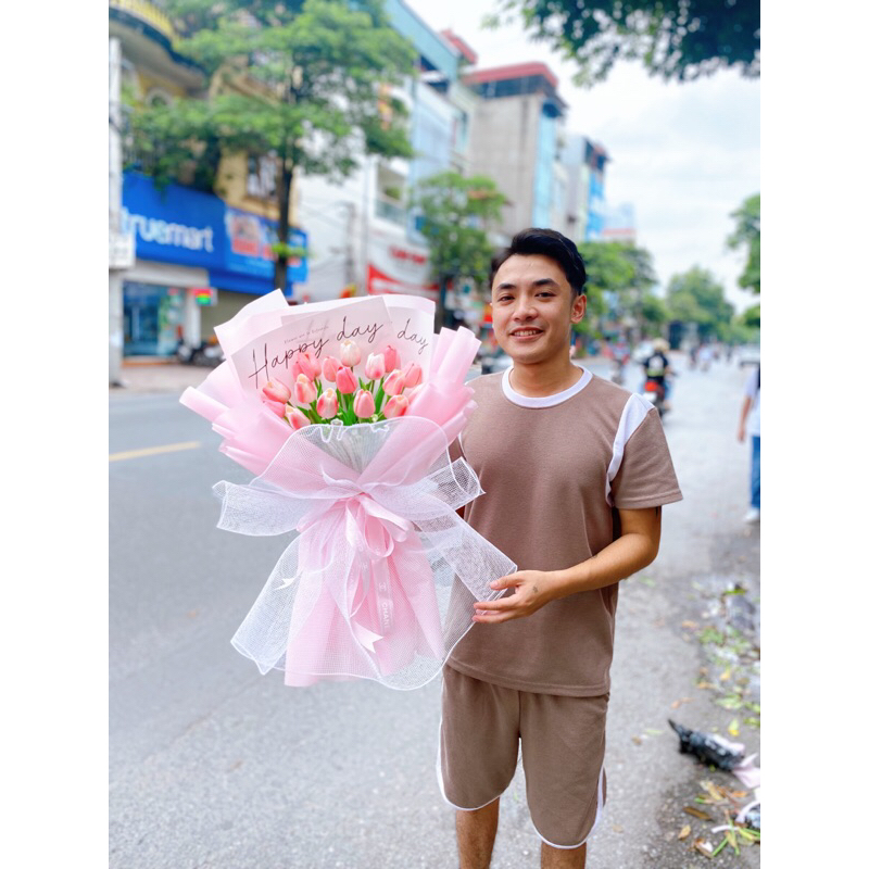 BÓ HOA TULIP MIX 17 BÔNG