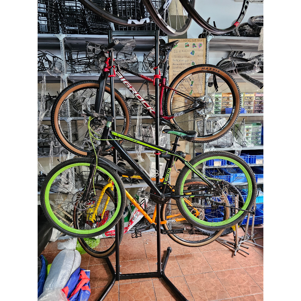 Giá treo 4 xe đạp ST030
