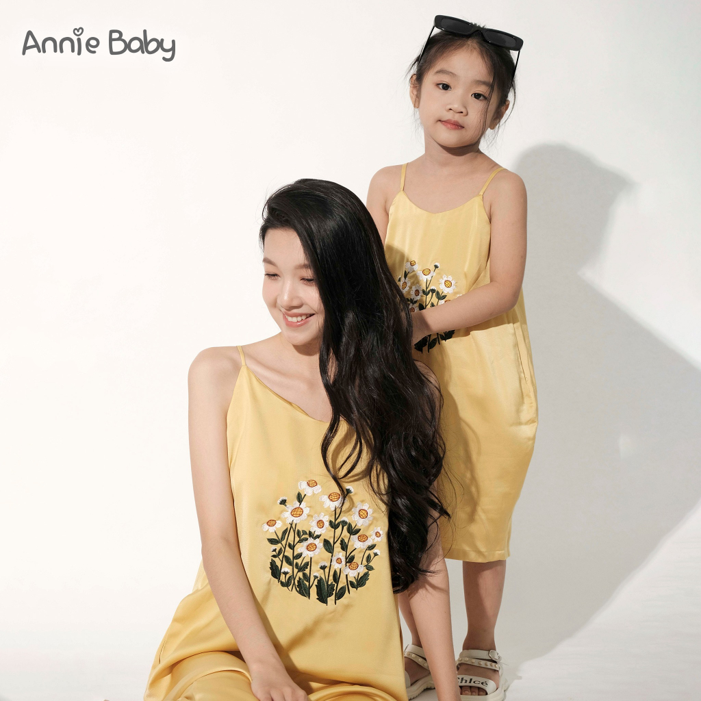 Set đầm váy 2 dây thêu hoa cúc cho mẹ và bé gái Anniebaby chất liệu lụa ngọc trai mềm mịn thoáng mát phong cách mùa hè