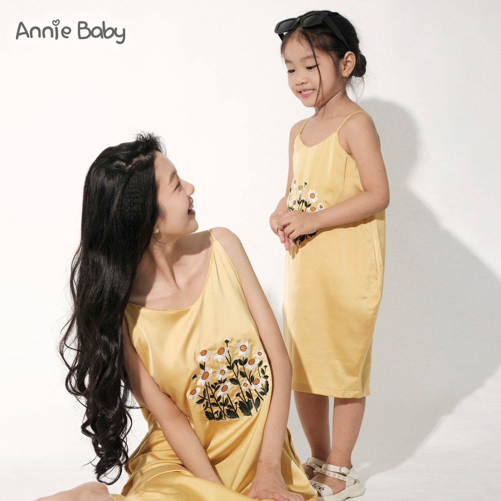 Set đầm váy 2 dây thêu hoa cúc cho mẹ và bé gái Anniebaby chất liệu lụa ngọc trai mềm mịn thoáng mát phong cách mùa hè