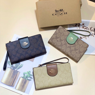 Ví Coach Tech phone Wallet full box làm quà