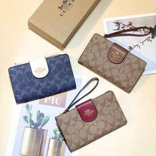 Ví Coach Tech phone Wallet full box làm quà