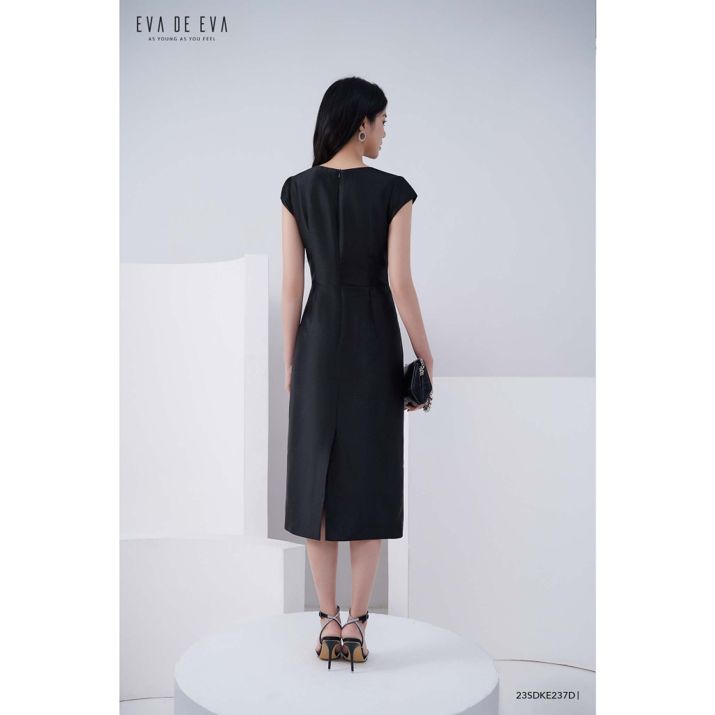 Đầm tafta đen tay ngắn dáng dài Eva de Eva 23SDKE237D
