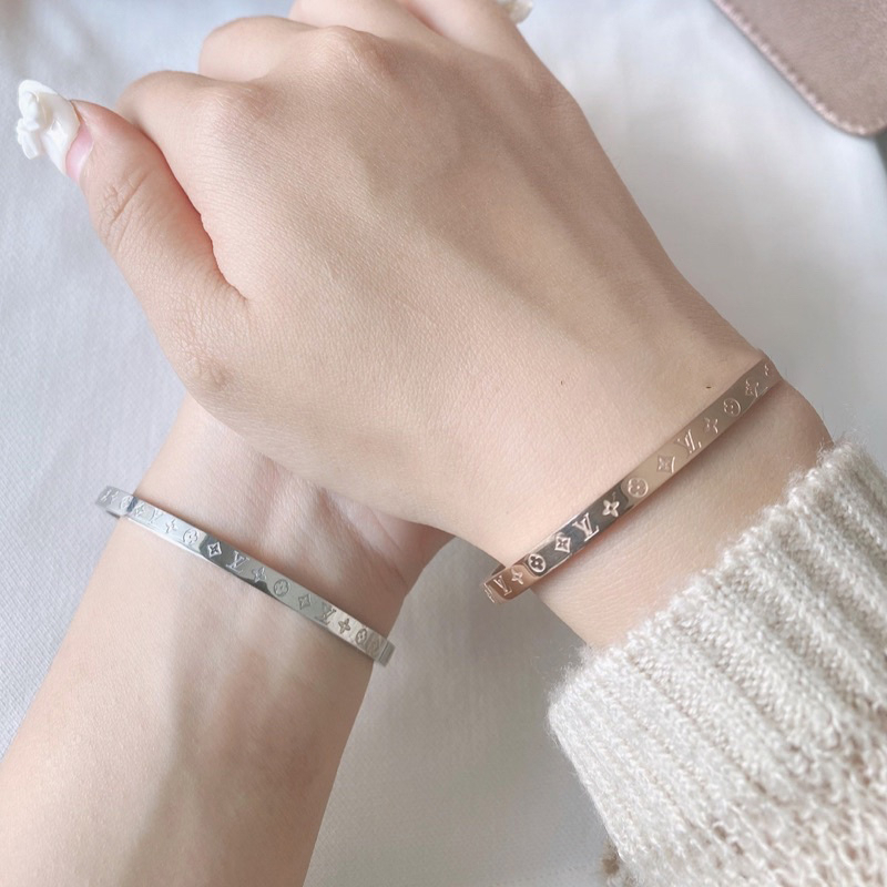 Vòng tay đôi LV Monogram Full box - Khắc tên theo yêu cầu - Giao hàng nhanh