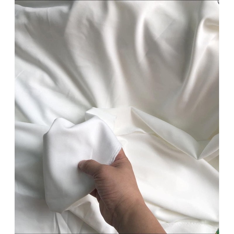 Vải xneo màu đỏ , màu trắng