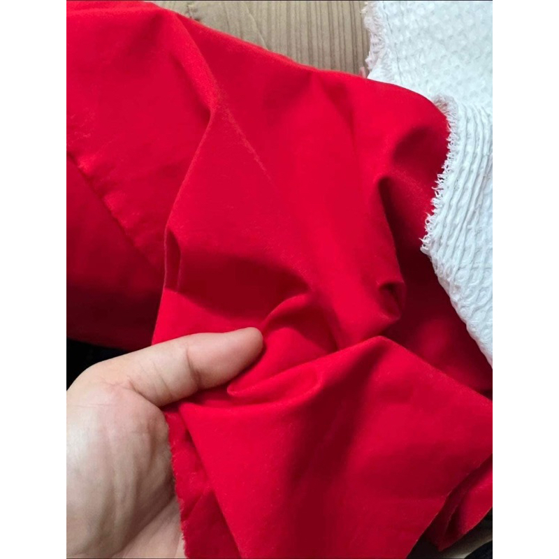 Vải xneo màu đỏ , màu trắng