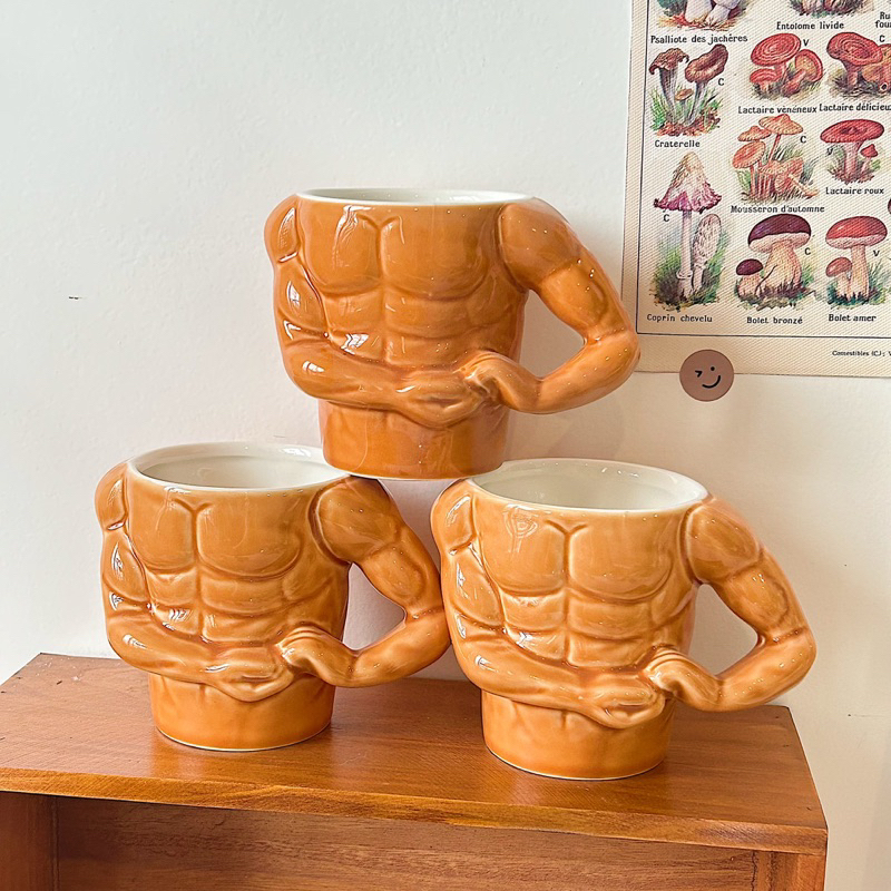 Ly sứ tạo hình body cơ bắp vui nhộn