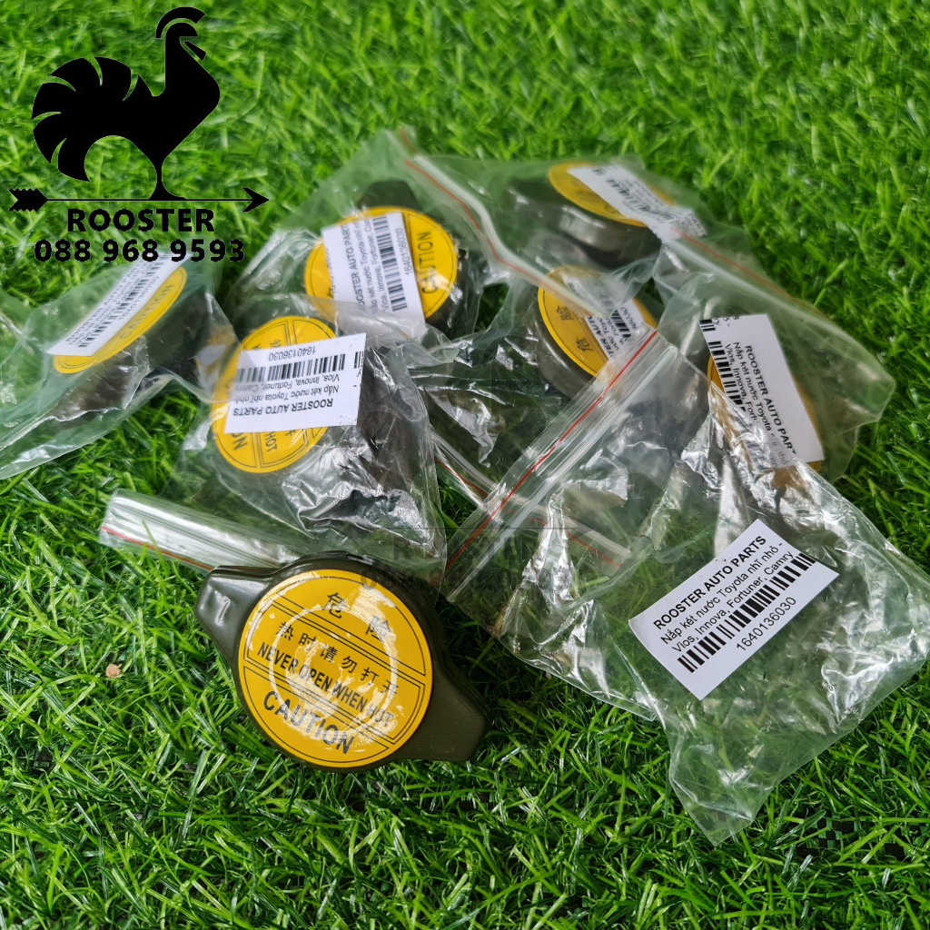 Nắp két nước Toyota nhĩ nhỏ xe Vios, Innova, Fortuner, Hilux, Camry