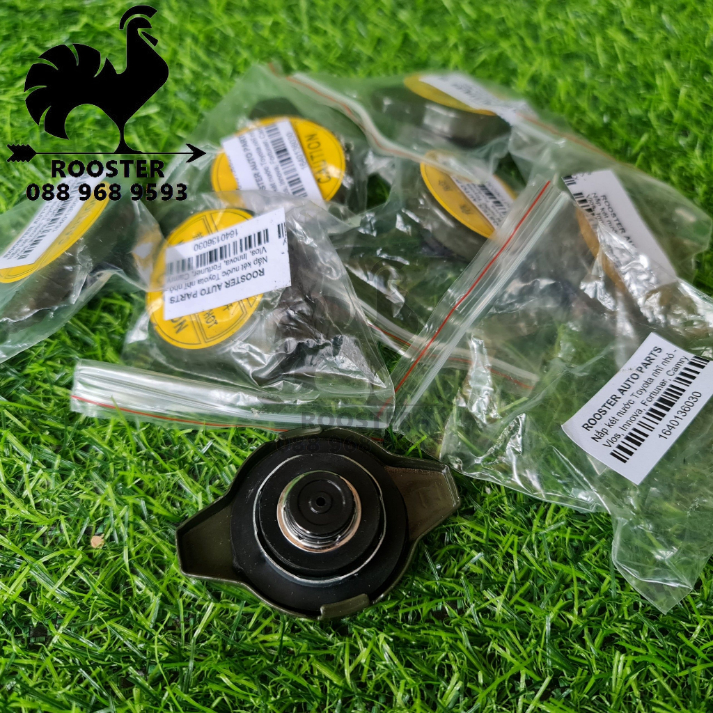 Nắp két nước Toyota nhĩ nhỏ xe Vios, Innova, Fortuner, Hilux, Camry