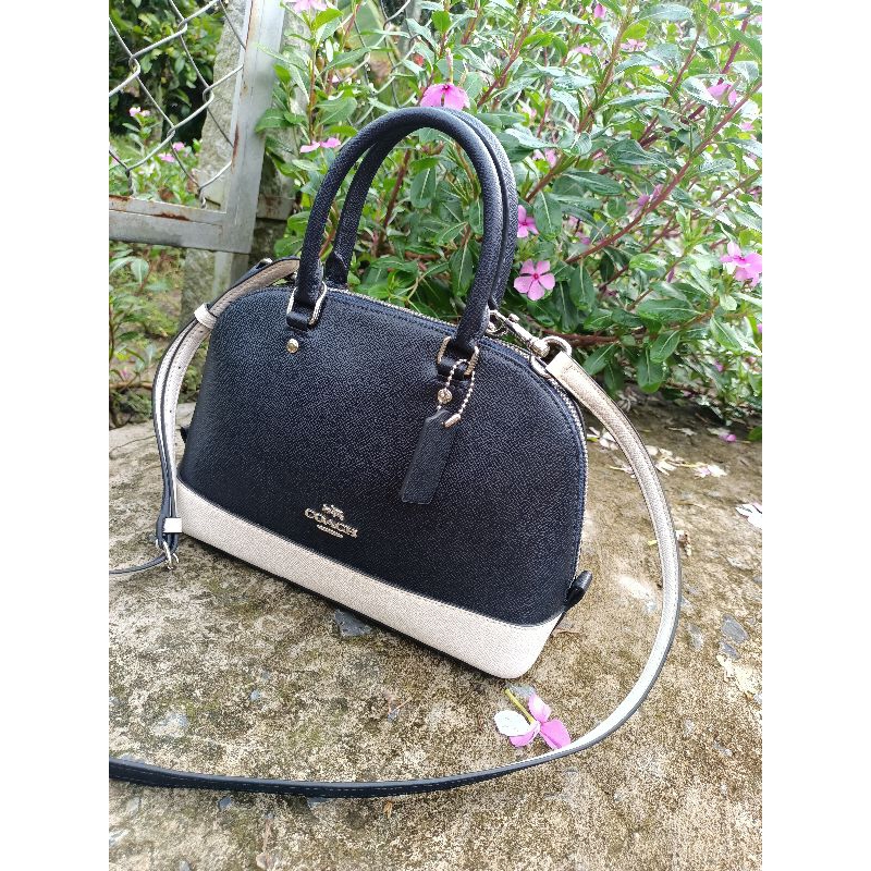 Túi si hiệu Coach
