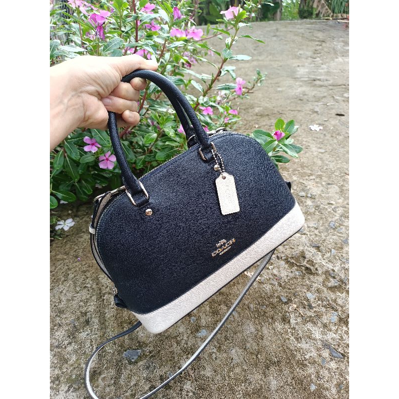 Túi si hiệu Coach