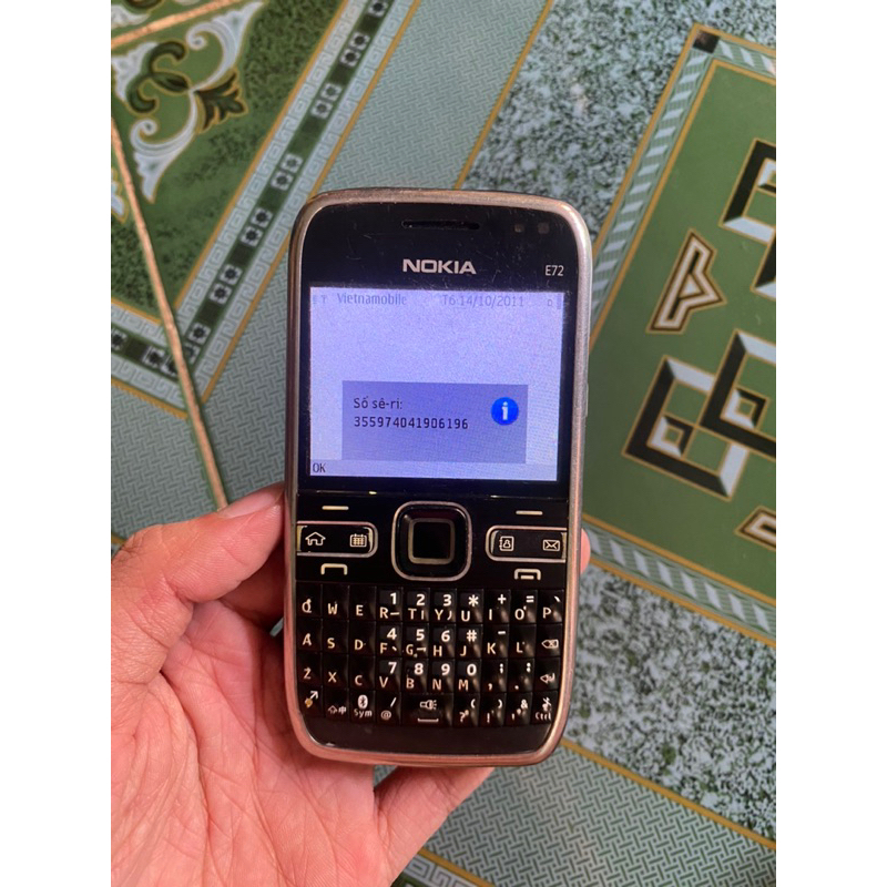 Xác điện thoại Nokia E72 zin